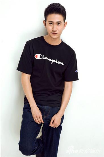 《深海利剑》韩宇辰化身海军王思聪 上演华丽