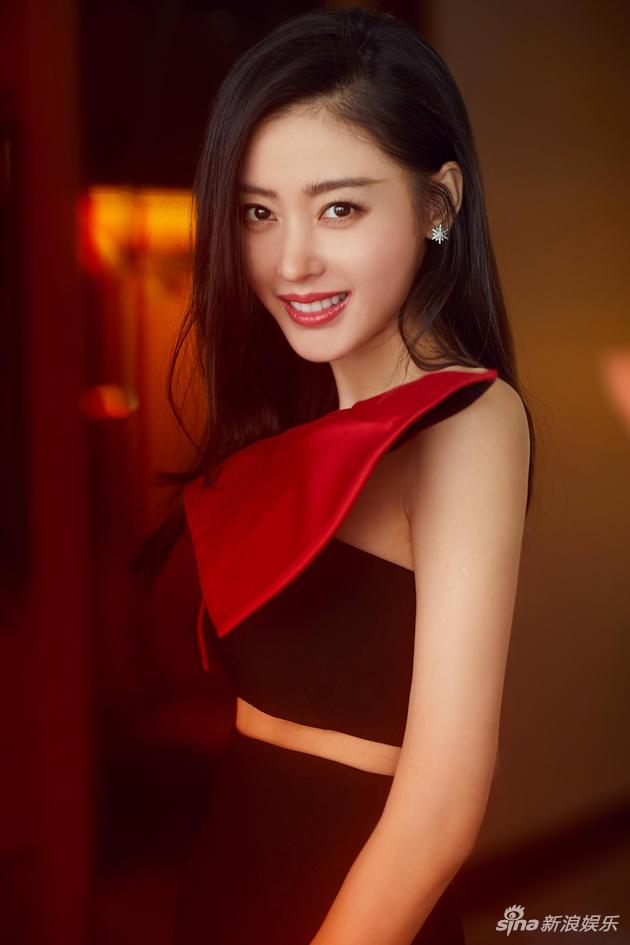 张天爱马不停蹄连转三城做宣传 实力演绎拼命三郎|张天爱|宣传|敬业_新浪娱乐_新浪网