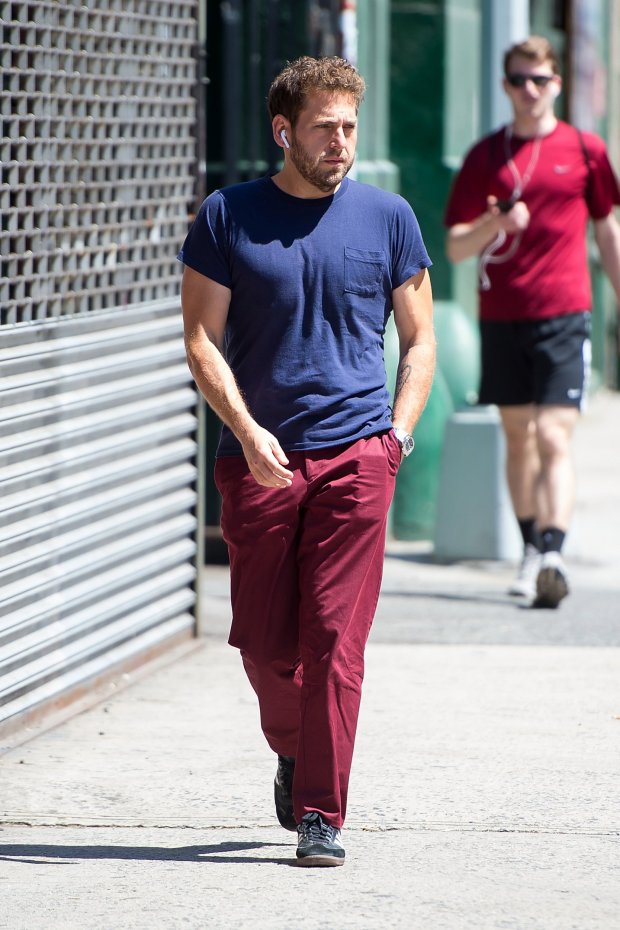 励志!昔日小胖子男星 现在瘦成了颓废型男|乔纳