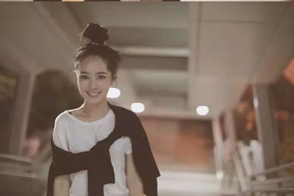 阿迪达斯清风系列