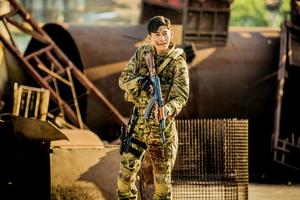 《战狼2》张翰颜值回归 角色蜕变正能量爆灯