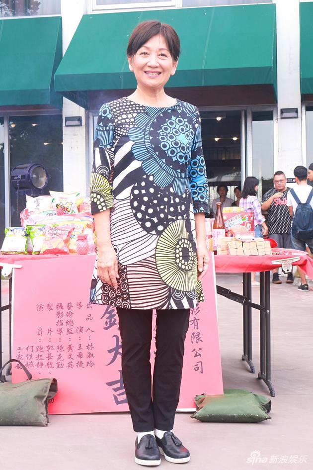 香港金像奖影后鲍起静