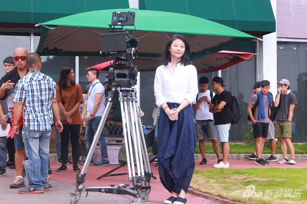 导演王希捷开镜