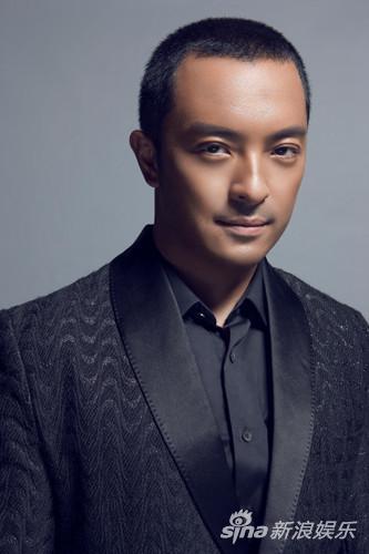 富大龙饰程子君