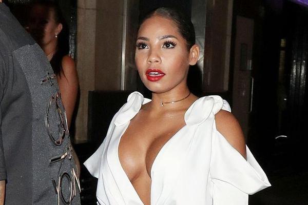 阿迪达斯清风系列