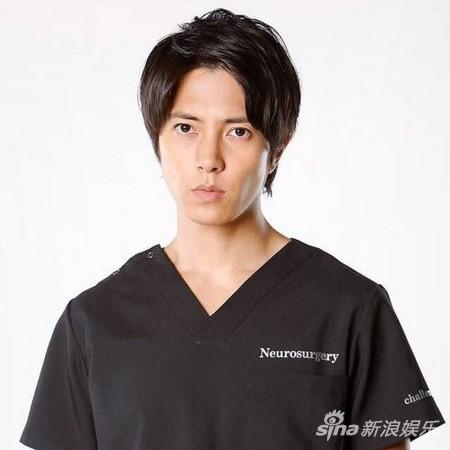 山下智久资料照