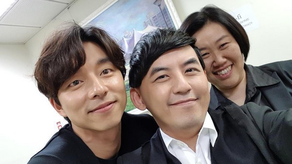 黄子佼与孔刘合照