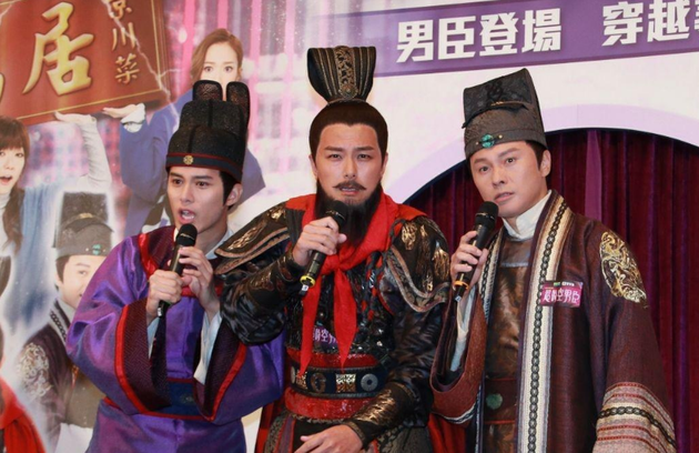 曹永廉接受梁泰来访问时,他谈到入行23年的坎坷经历,忍不住辛酸落泪