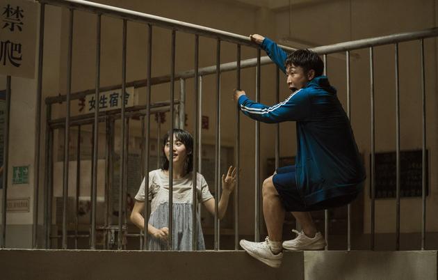 搞笑逃跑二人组