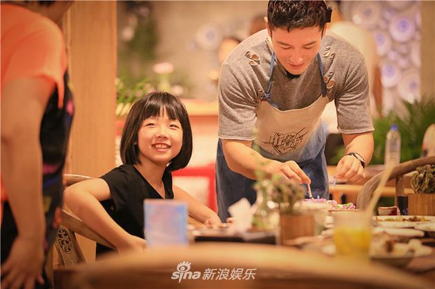 《中餐厅》再迎小寿星 黄晓明暖心制造生日惊喜