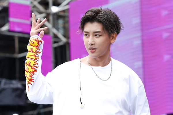 小卡纳瓦罗-乐鱼app(leyu)官方网站-乐鱼官网