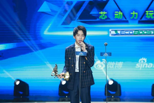 法布雷加斯转会-爱游戏App官方下载入口-爱游戏