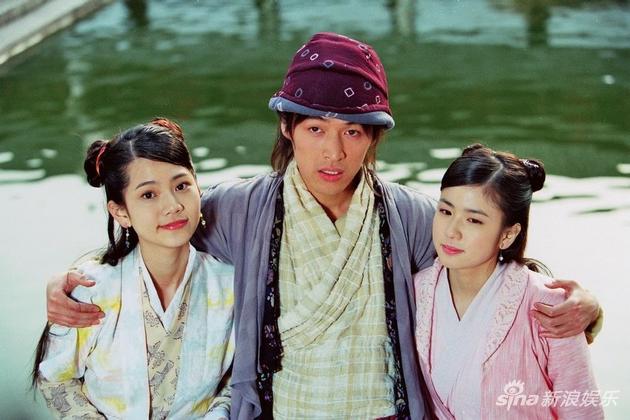 《仙剑》女星宣布结婚!男友巴黎铁塔前下跪求