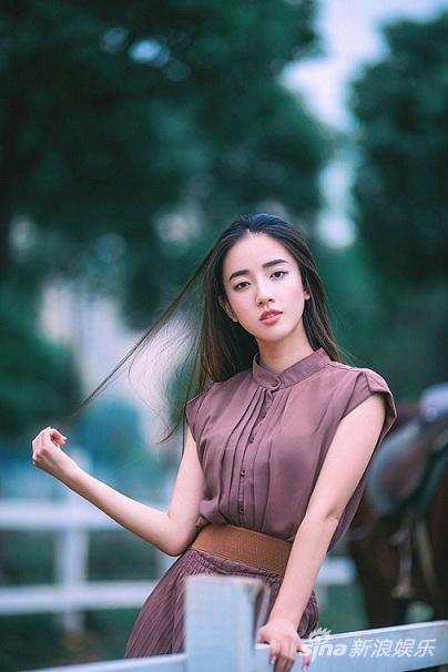 马德丫气质写真