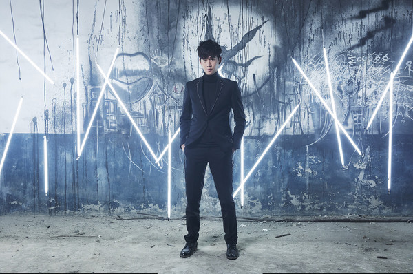 周兴哲心疼歌迷买贵票 加场演出承诺将会好好筹备|周兴哲|歌迷|演唱会_新浪娱乐_新浪网