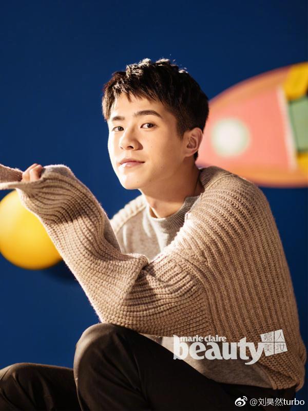 刘昊然变身站长花式打call 暖萌贴心逗乐粉丝|刘昊然|站长|直男_新浪娱乐_新浪网