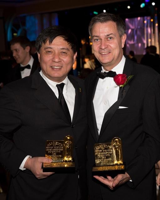 左：Flying-Cam董事长兼CEO方励  右：Flying-Cam 创始人Previnaire