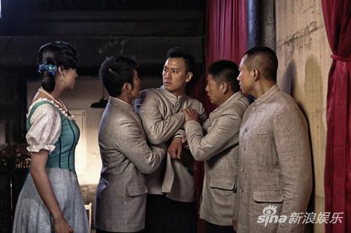 巫迪文饰演石毅