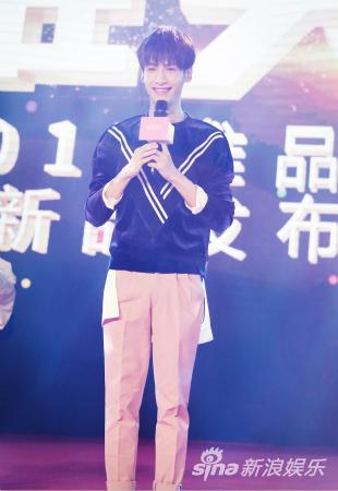 罗云熙献唱《夏未央》