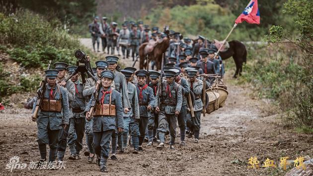 《热血军旗》剧照