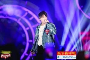 魏巡快男夺冠感谢伯乐李健:他是我一辈子的恩