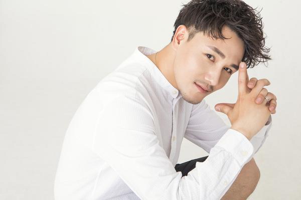 侯逸凡简历-乐鱼app(leyu)官方网站-乐鱼官网