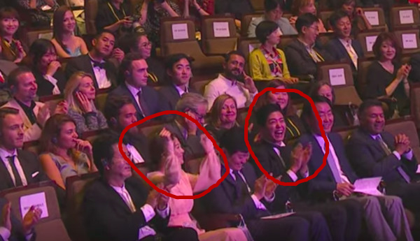 朴宝英听错欢呼声反应超可爱