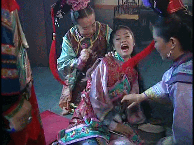 紫薇被容嬷嬷扎针