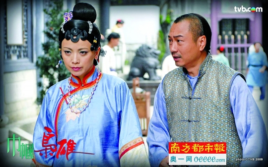 黎耀祥和邓萃雯合作了《巾帼枭雄》系列,拿下视帝视后.