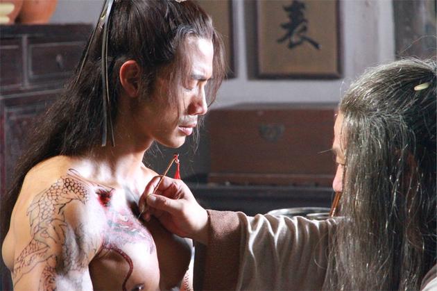 朱晓辉臂膀紧实