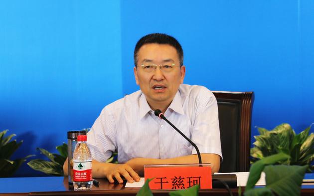 国家新闻出版广电总局(国家版权局)版权管理司司长于慈珂出席会议。