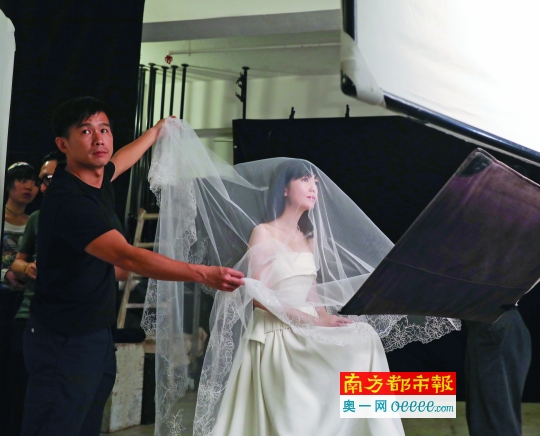 周慧敏婚纱