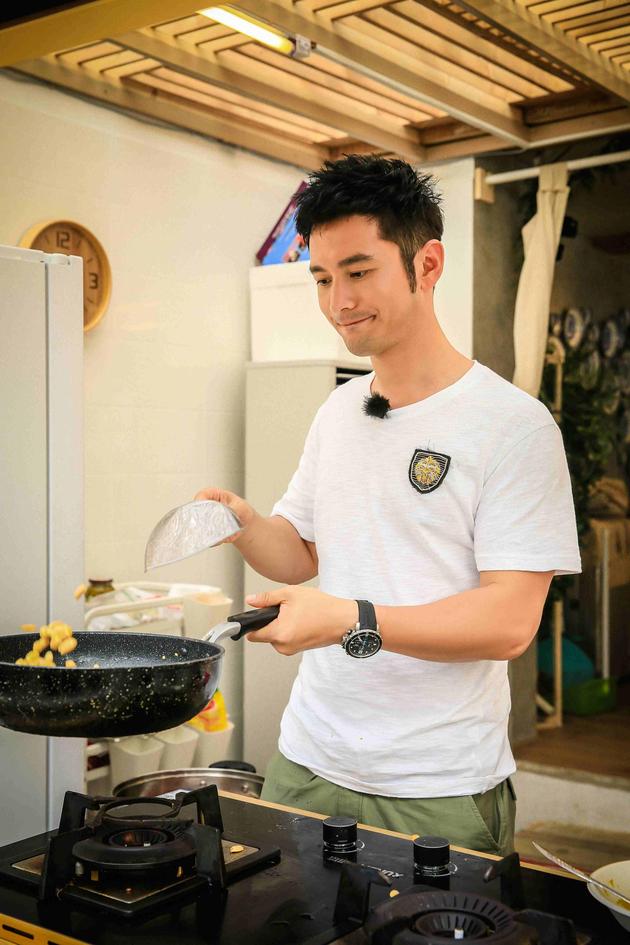 【0915网媒】靳主厨意外“失踪”,《中餐厅》后厨乱套急坏赵薇黄晓明02