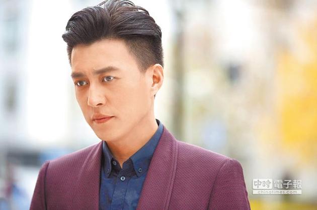 台媒评靳东 人设崩塌 :太过保护自己 艺术形象