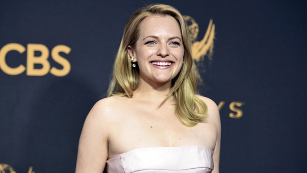 伊丽莎白·莫斯加盟独立影片《给简打电话》