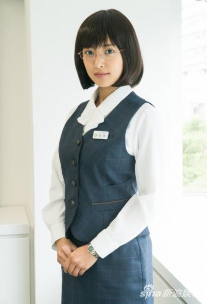 夏菜新剧《派遣女公关?彩华》剧照