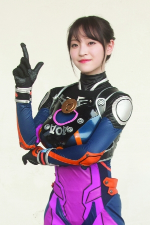 《光影之战》偶像少女演绎“中国超级女英雄”|光影之战|陈怡凡|范薇_新浪娱乐_新浪网