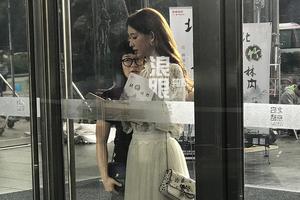 林志玲参演郭德纲新片一身白裙仙气飘飘