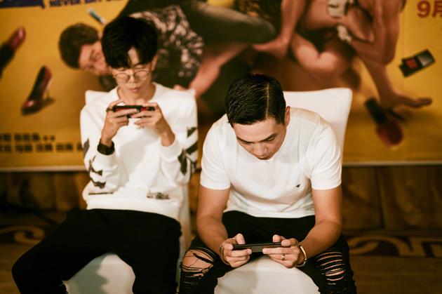 张吃鱼(左)与宋阳