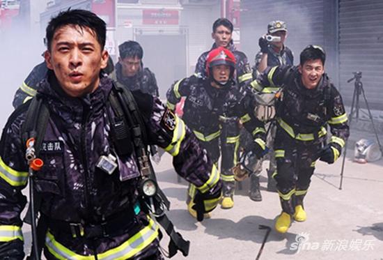 《特勤精英》将播 吴弘高温拍摄演绎干练消防