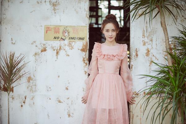 艾米丽 克拉克-乐鱼app(leyu)官方网站-乐鱼官网