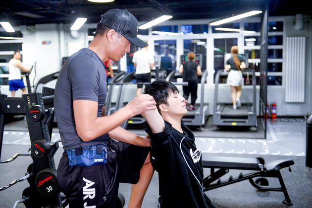 《生活相对论》大张伟杨千嬅李菲儿纷纷抓狂究竟为何？