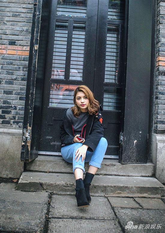 时尚新宠李佩玲跨界初尝试 十七岁少女为爱打call|李佩玲|跨界|尝试_新浪娱乐_新浪网