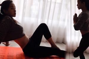 伊能静晒健身美照 前凸后翘蛮腰似少女