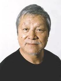山谷初男