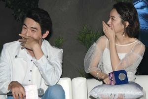 “楚乔”CP合体亮相 赵丽颖林更新热聊