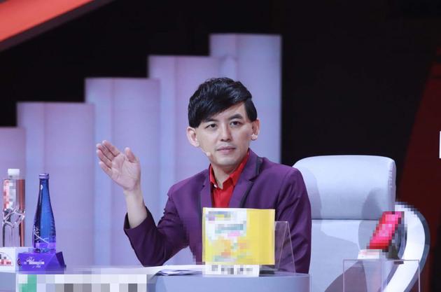 《演说家》黄子佼现场清唱 鲁豫为对方选手打call|黄子佼|演说家|王磊_新浪娱乐_新浪网