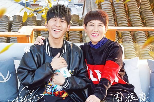 丹尼斯·劳-乐鱼app(leyu)官方网站-乐鱼官网