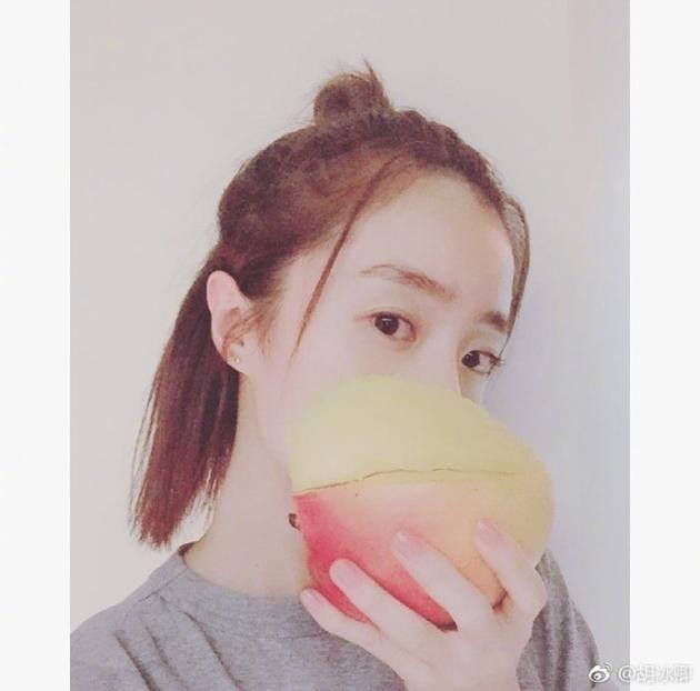 胡冰卿自拍