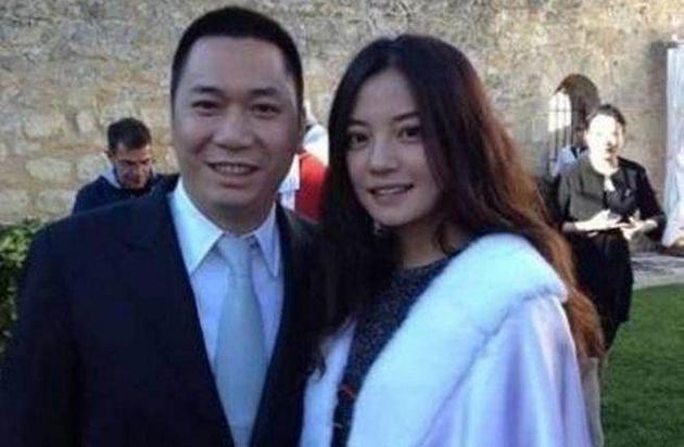 赵薇与黄有龙因涉空壳投资,遭处5年不得进入股票证券市场。